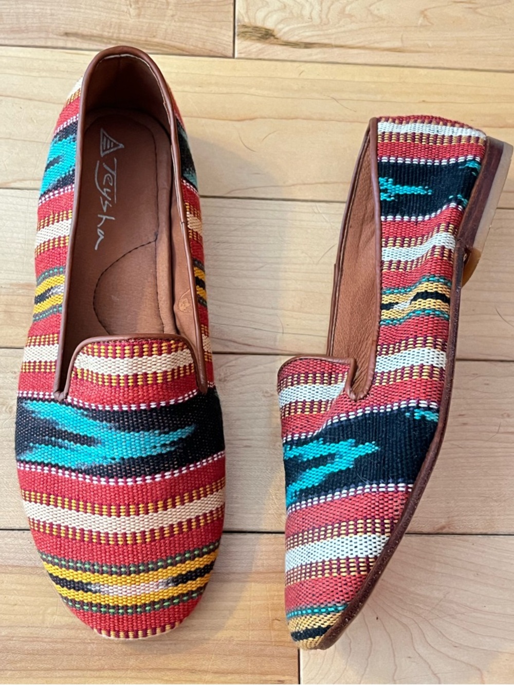 Teysha Striped Woven Flat Loafers in Red, Turquoise & Black size eight (8)